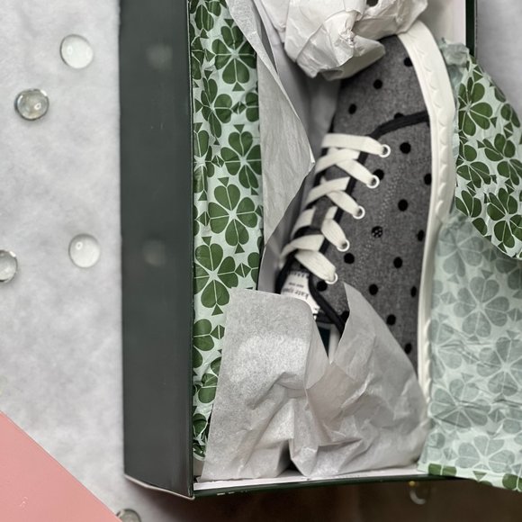 Kate Spade - Picture 2 of 4